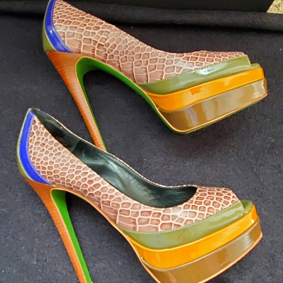 Ruthie David platform pumps - Picture 1 of 6